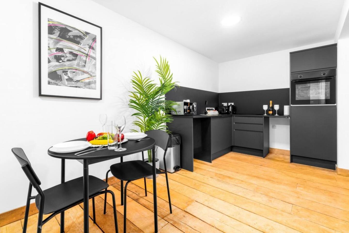 Loft Style Apartment - Near City Centre - Smart Tv- Wifi - Parking - Top Rated - 3Nt Birmingham Extérieur photo