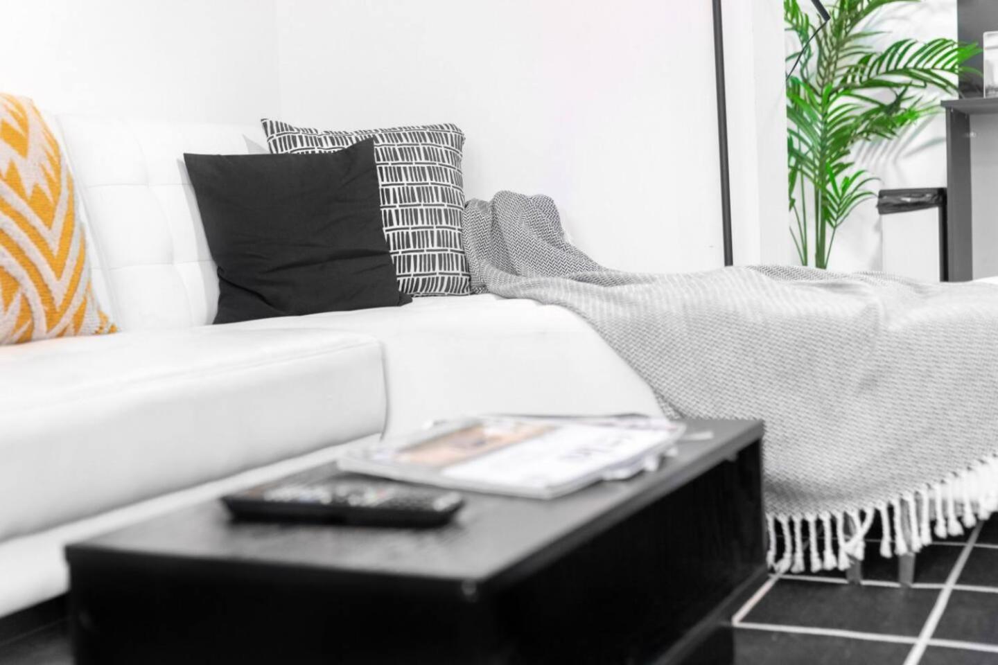 Loft Style Apartment - Near City Centre - Smart Tv- Wifi - Parking - Top Rated - 3Nt Birmingham Extérieur photo
